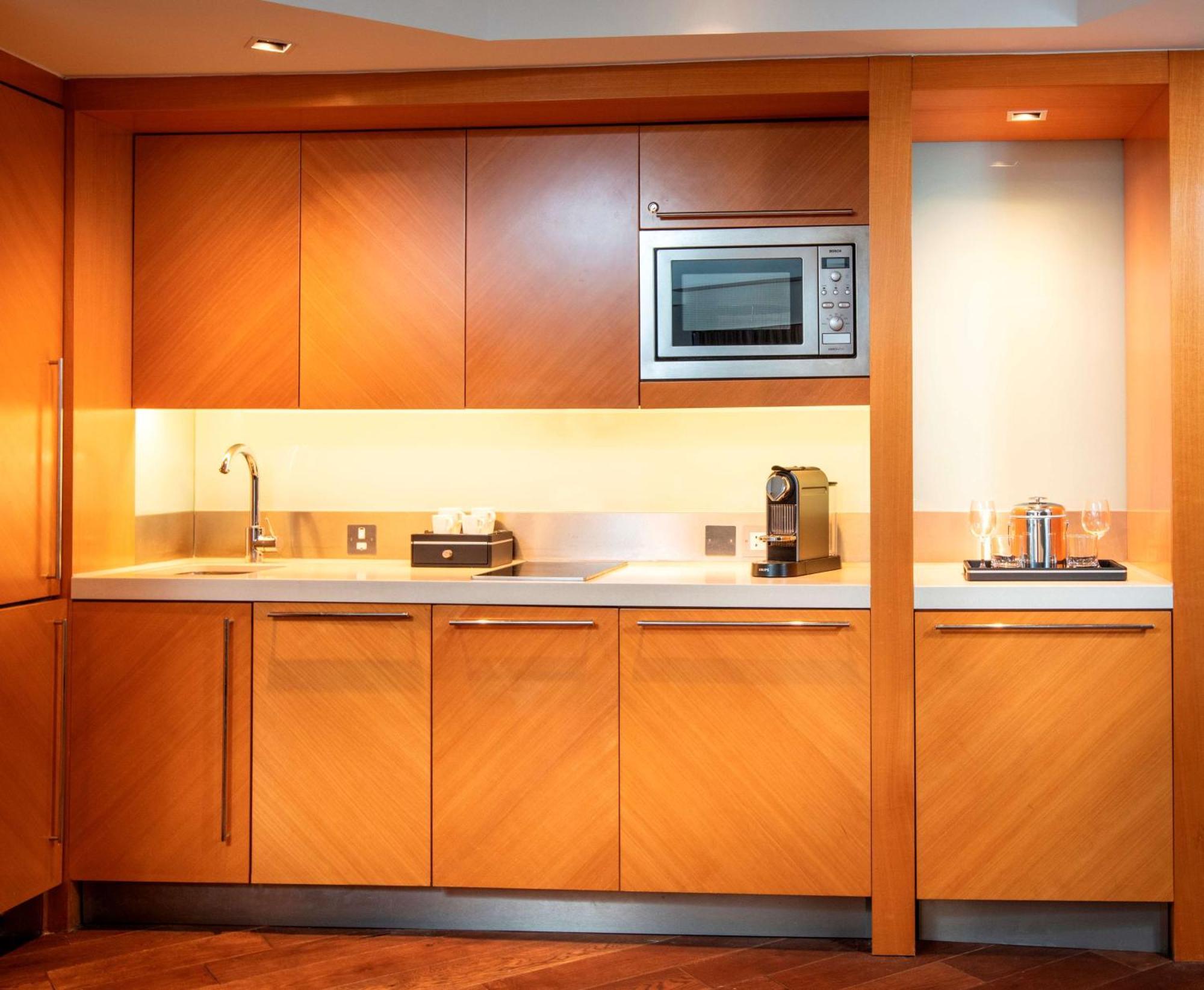 Park Plaza London Riverbank Exterior photo Kitchen
